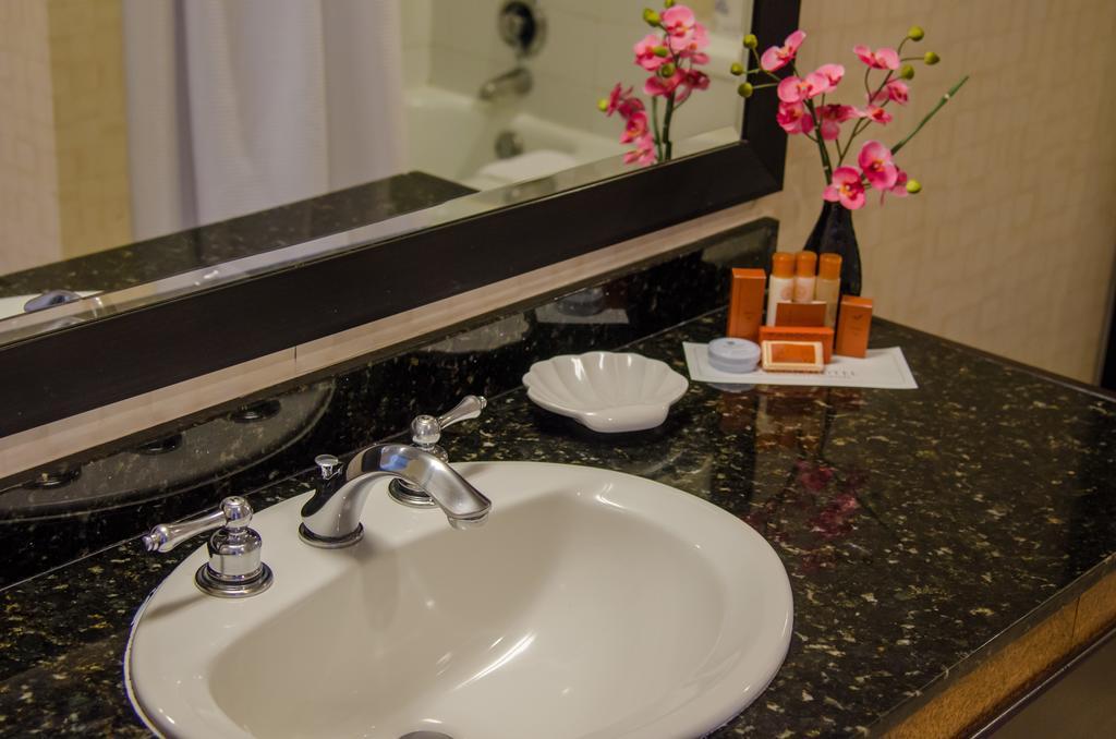 Beacon Hotel & Corporate Quarters Вашингтон Экстерьер фото